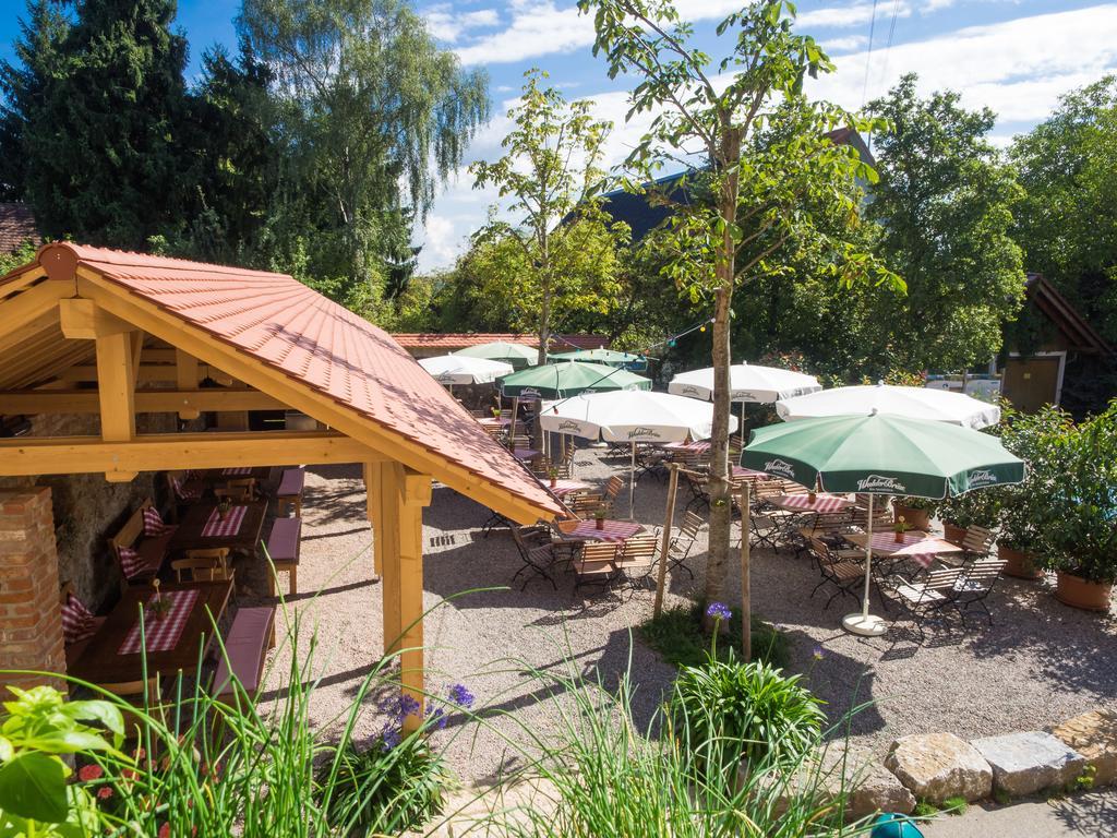 Gasthof Zum Goldenen Kreuz Wilhelmsdorf  Luaran gambar