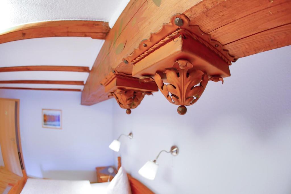 Gasthof Zum Goldenen Kreuz Wilhelmsdorf  Luaran gambar