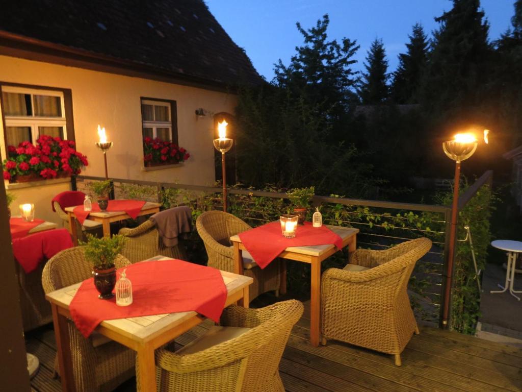 Gasthof Zum Goldenen Kreuz Wilhelmsdorf  Luaran gambar